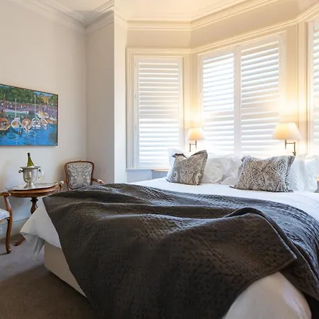The Rivulet Bed & Breakfast Sandy Bay Exterior photo A room at the hotel