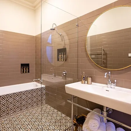 The Rivulet Bed & Breakfast Sandy Bay Exterior photo Bathroom