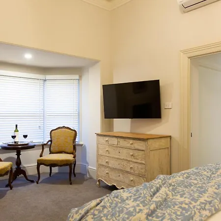 The Rivulet Bed & Breakfast Sandy Bay Exterior photo A room at the hotel